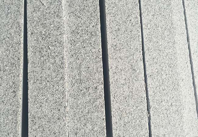 芝麻黑路緣石